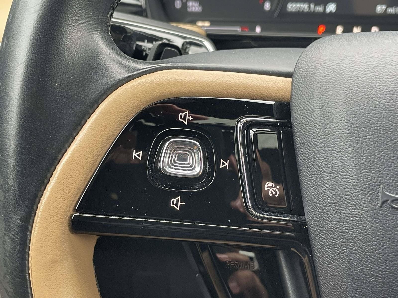 Used 2020 Lincoln Corsair Reserve FWD image 10