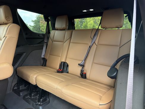 Used 2025 Cadillac Escalade Premium Luxury w/ Touring Package AWD/4WD image 10