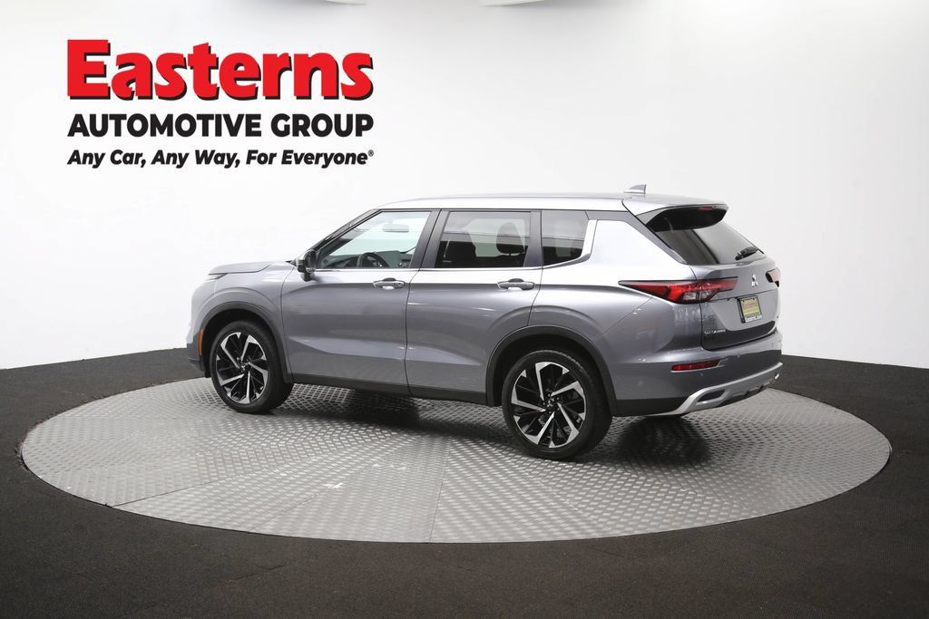 Used 2024 Mitsubishi Outlander SE AWD/4WD image 65