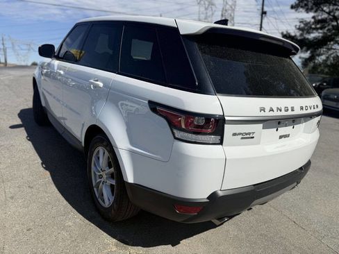 Used 2017 Land Rover Range Rover Sport SE image 6