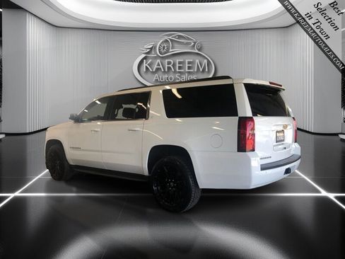 Used 2019 Chevrolet Suburban LT RWD image 7