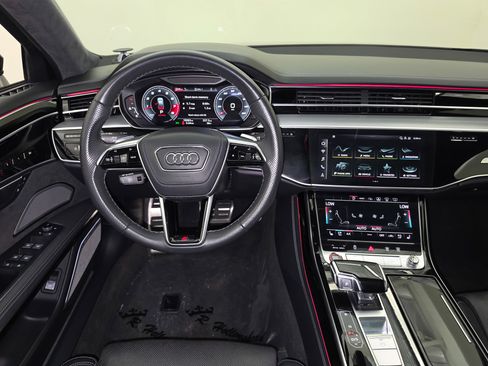 Used 2022 Audi S8 w/ S8 Comfort Plus Package AWD/4WD image 29