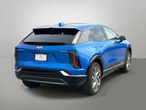 New 2026 Cadillac Optiq Luxury 1 image 14