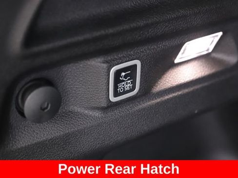 Used 2025 Jeep Grand Cherokee L Altitude AWD/4WD image 30