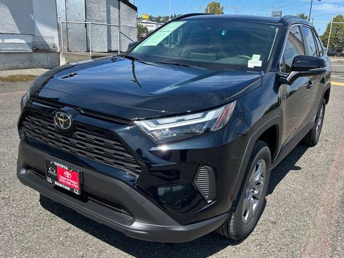 Certified 2025 Toyota RAV4 XLE w/ Convenience Package AWD/4WD image 1
