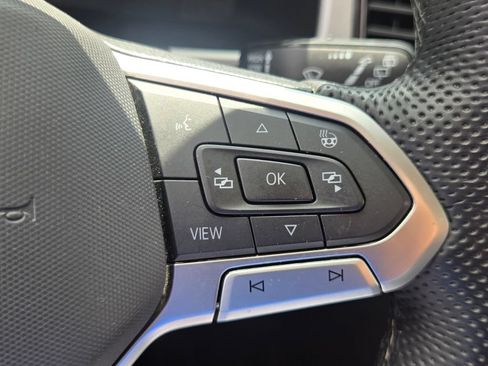 Used 2023 Volkswagen Atlas SEL R-Line AWD/4WD image 25