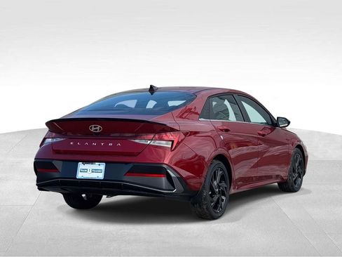 New 2026 Hyundai Elantra SEL Sport Premium FWD image 4