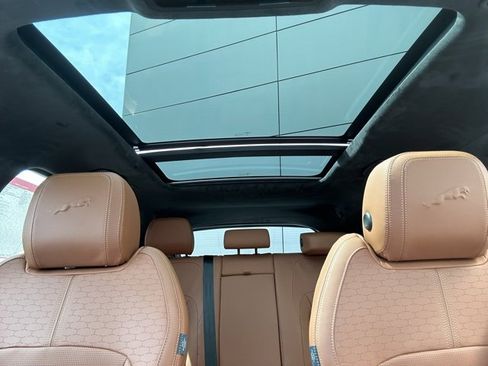 New 2026 Jaguar F-PACE R-Dynamic S image 3