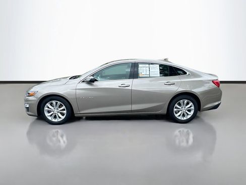 Used 2025 Chevrolet Malibu LT FWD image 4