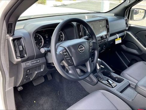 New 2026 Nissan Frontier SV image 5