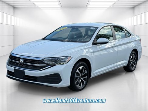Used 2024 Volkswagen Jetta S FWD image 2