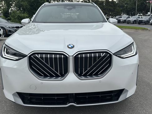 Used 2025 BMW X3 xDrive30i w/ Convenience Package image 3