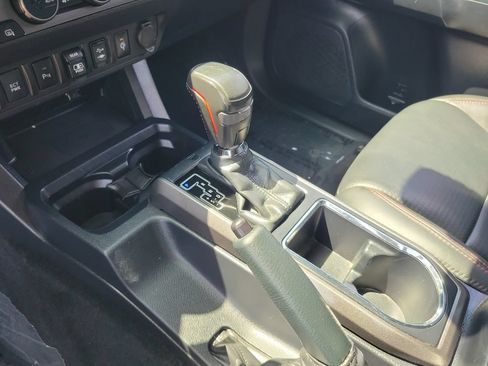 Used 2018 Toyota Tacoma TRD Pro AWD/4WD image 28