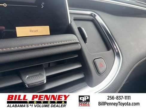 Used 2024 GMC Yukon XL AT4 w/ AT4 Premium Plus Package image 34