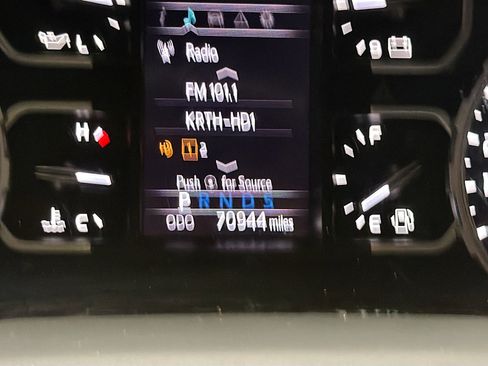 Used 2019 Toyota Tundra SR5 w/ SR5 Upgrade Package image 8