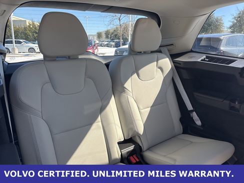 Certified 2024 Volvo XC90 T8 Plus w/ Protection Package Premier image 10