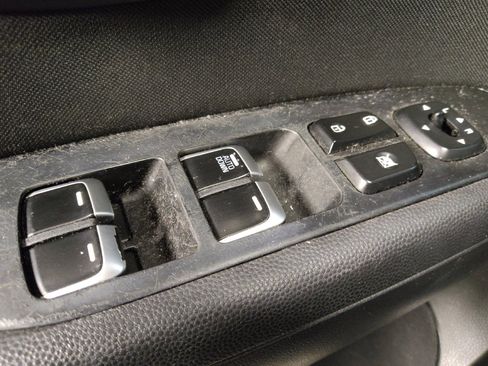 Used 2019 Kia Soul image 27