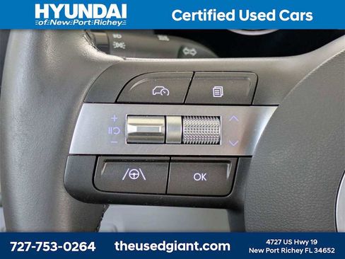 Certified 2025 Hyundai Kona SEL image 29