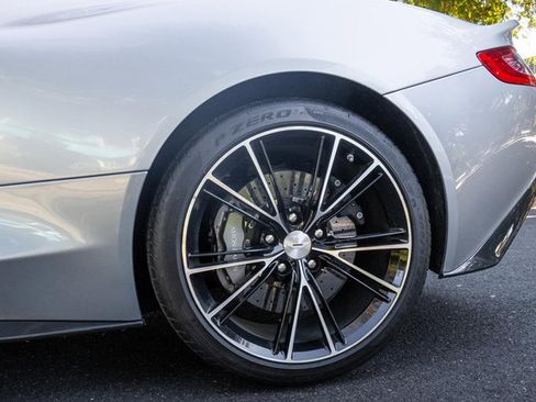 Used 2014 Aston Martin Vanquish Coupe image 43