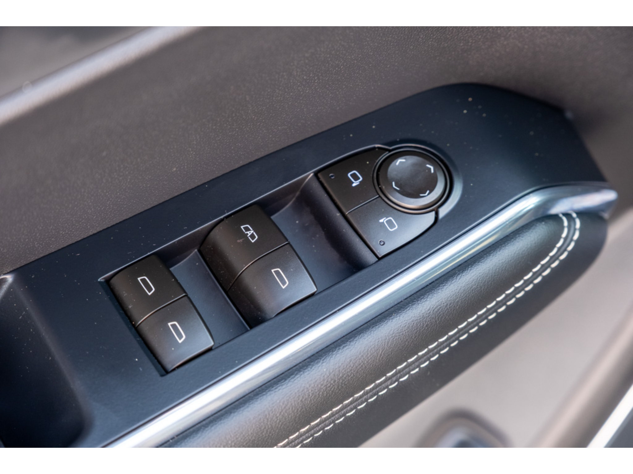 New 2027 GMC Acadia Elevation w/ Elevation Premium Package FWD image 14