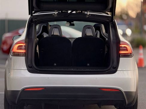 Used 2016 Tesla Model X Performance image 21