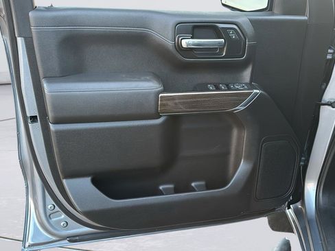 Used 2019 Chevrolet Silverado 1500 RST image 26