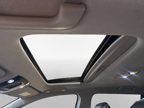 Certified 2023 Kia Niro EX Touring FWD image 23