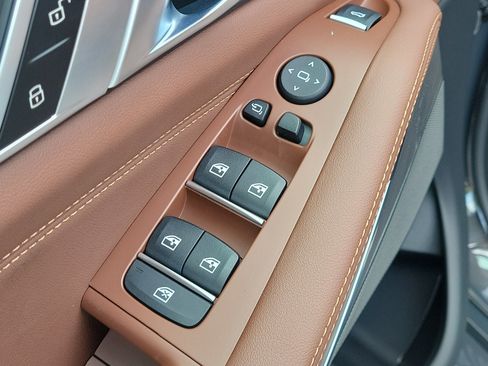 New 2026 BMW X5 xDrive40i w/ Executive Package AWD/4WD image 16