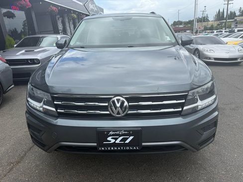 Used 2020 Volkswagen Tiguan SE image 3
