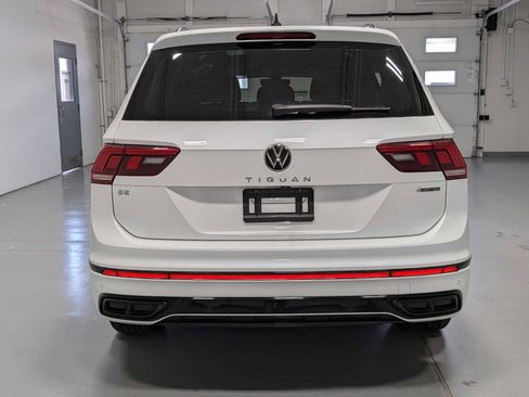 Used 2022 Volkswagen Tiguan SE R-Line AWD/4WD image 9