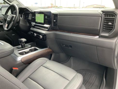Used 2022 GMC Sierra 1500 SLT w/ SLT Premium Plus Package AWD/4WD image 69