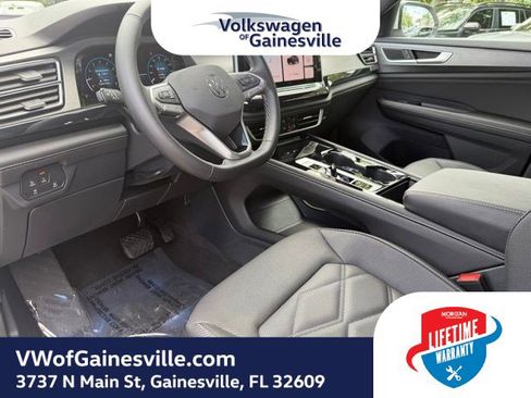 Certified 2026 Volkswagen Atlas Cross Sport SE AWD/4WD image 20