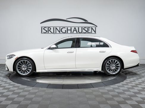 Certified 2022 Mercedes-Benz S 500 4MATIC w/ AMG Line Package image 8