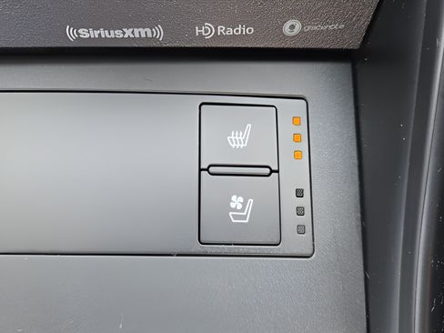 Certified 2025 Lexus IS 300 w/ Premium Package RWD image 20