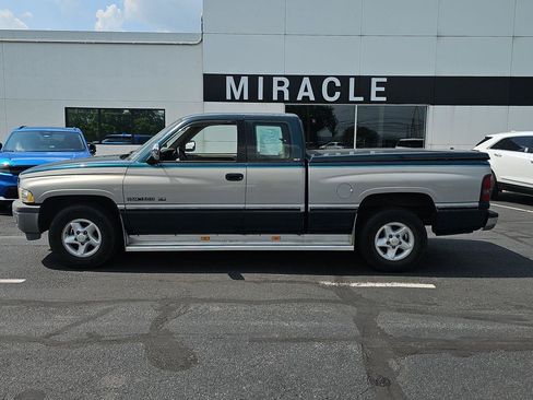 Used 1996 Dodge Ram 1500 Truck 2WD Club Cab image 8