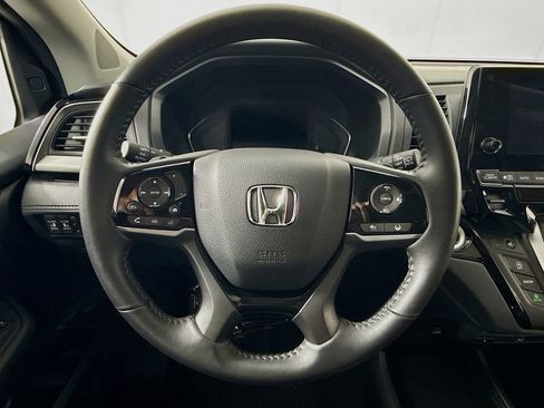 Used 2024 Honda Odyssey Touring image 12