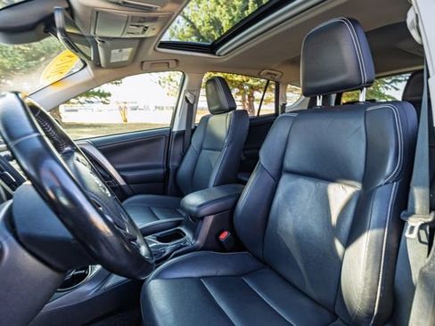 Used 2018 Toyota RAV4 Limited image 14