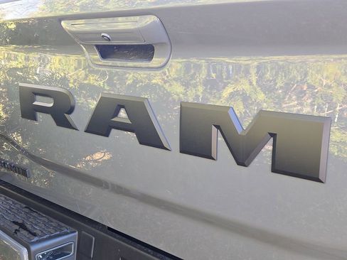 New 2026 RAM 2500 Laramie AWD/4WD image 4