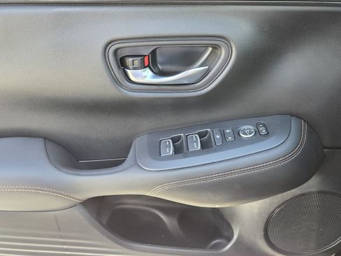 Certified 2025 Honda HR-V Sport image 27