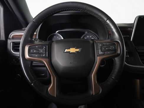 Used 2021 Chevrolet Suburban High Country AWD/4WD image 19