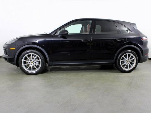 Used 2020 Porsche Cayenne image 2