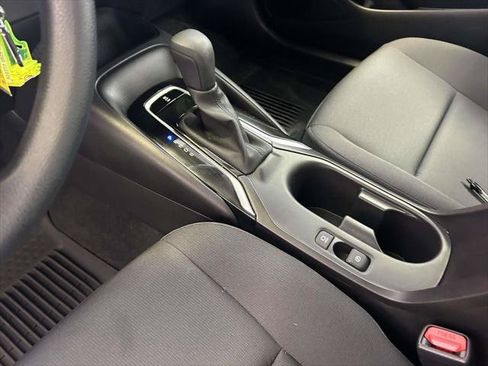 Certified 2025 Toyota Corolla LE FWD image 21