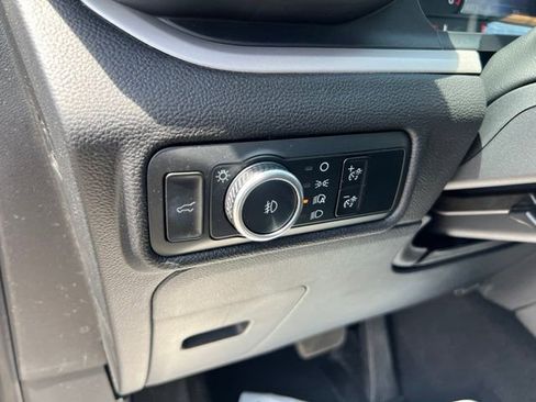 Certified 2024 Ford Explorer XLT w/ Equipment Group 202A AWD/4WD image 8