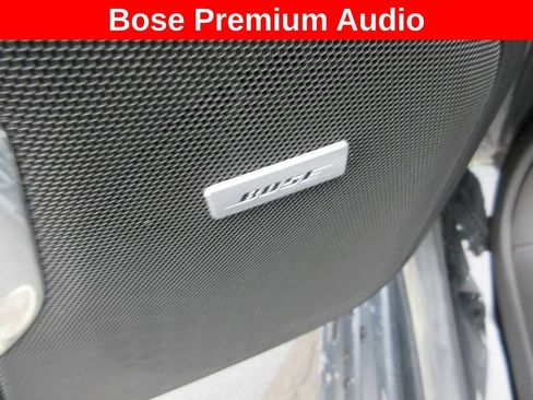 Used 2023 GMC Yukon XL SLT AWD/4WD image 21