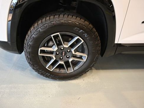 New 2026 GMC Terrain AT4 w/ Convenience Package III AWD/4WD image 29