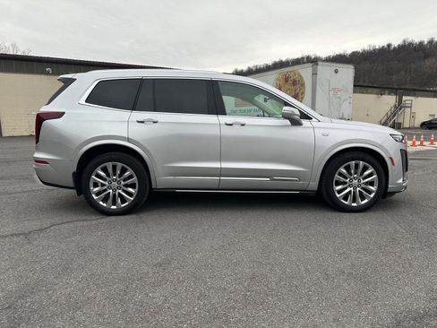 Used 2020 Cadillac XT6 Premium Luxury image 4