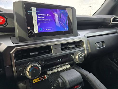 Certified 2025 Toyota 4Runner TRD Sport image 28