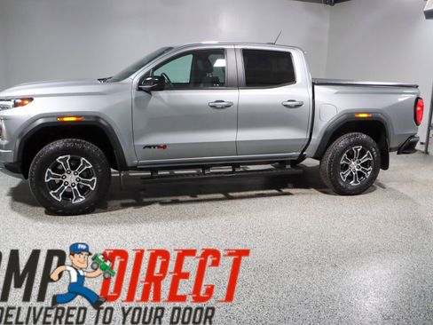 Used 2024 GMC Canyon AT4 w/ Canyon Safety Plus Package AWD/4WD image 10