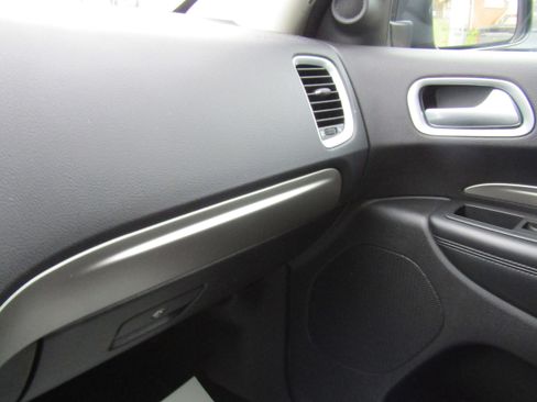 Used 2020 Dodge Durango SXT w/ 3rd Row Seating Group image 29