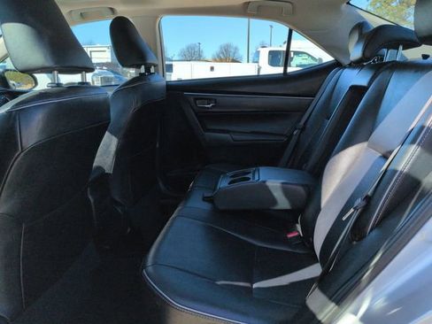 Used 2018 Toyota Corolla XLE image 16